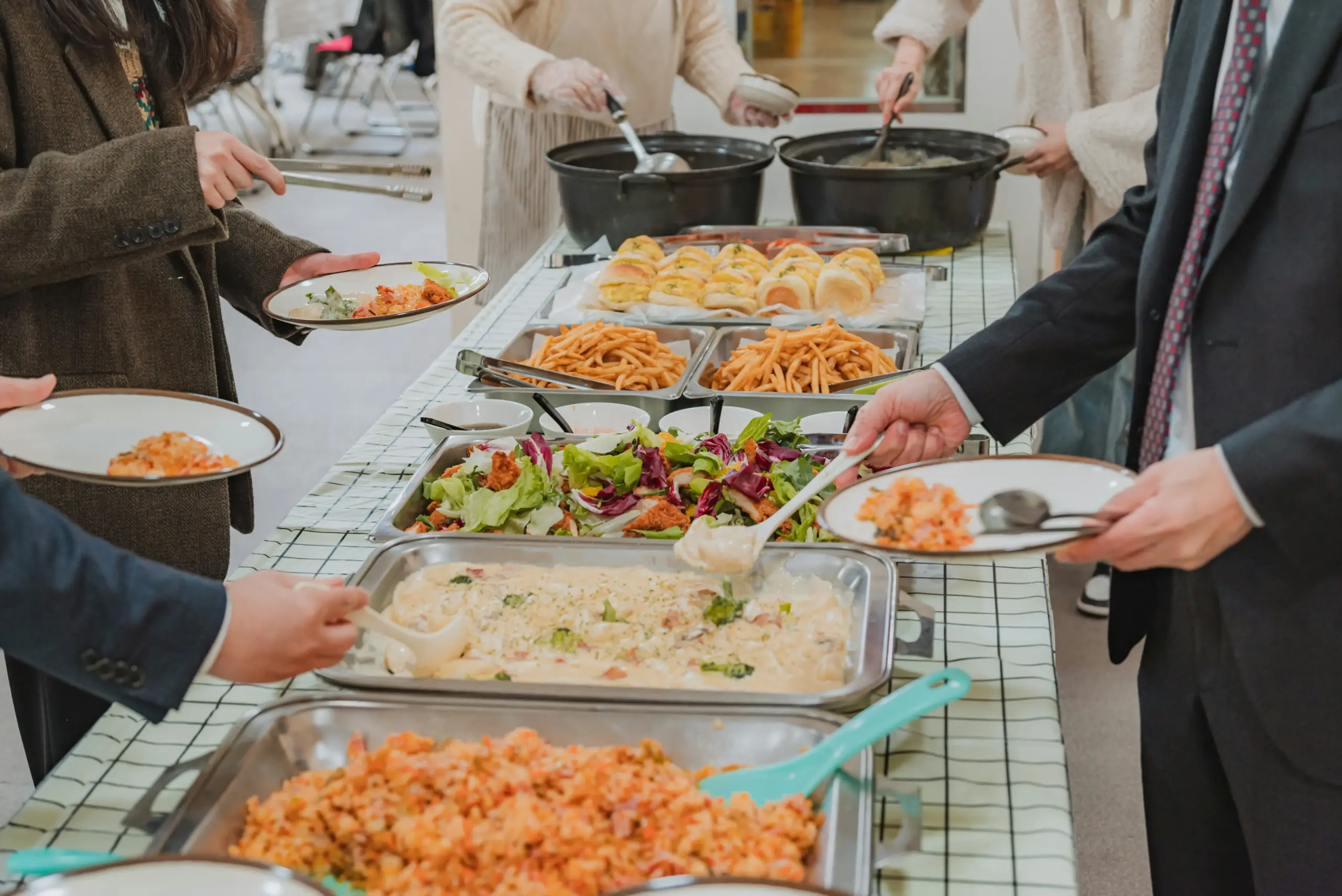 Corporate meal programme showing structured dietary tracking for vegetarian, vegan, gluten-free, dairy-free, high-protein, and labelled individual meals.